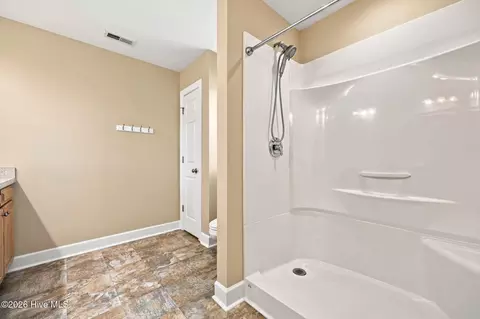 Bath - 4900 Pleasant Plain Rd, Ayden, NC 28513 photo 2 of 2