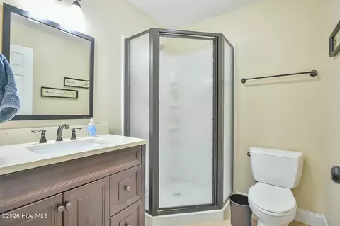 Bath - 4522 Bracada Dr, Durham, NC 27705 photo 1 of 6