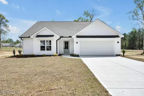 105 Eddie Dr, Burgaw, NC 28425