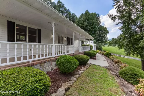 Exterior - 21 Grand Rdg, Murphy, NC 28906 photo 2 of 15