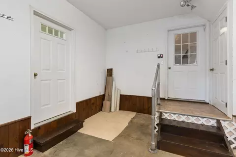 Entry Way - 21 Grand Rdg, Murphy, NC 28906 photo 10 of 11