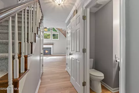 Entry Way - 21 Grand Rdg, Murphy, NC 28906 photo 3 of 11