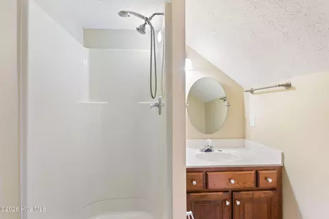 Bath - 21 Grand Rdg, Murphy, NC 28906 photo 7 of 7