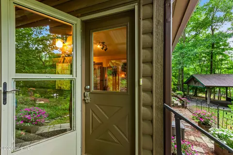 Exterior - 317 W Hills Dr, Murphy, NC 28906 photo 5 of 23