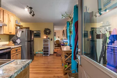 Entry Way - 317 W Hills Dr, Murphy, NC 28906 photo 1 of 6