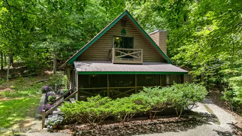 Exterior - 317 W Hills Dr, Murphy, NC 28906 photo 1 of 23