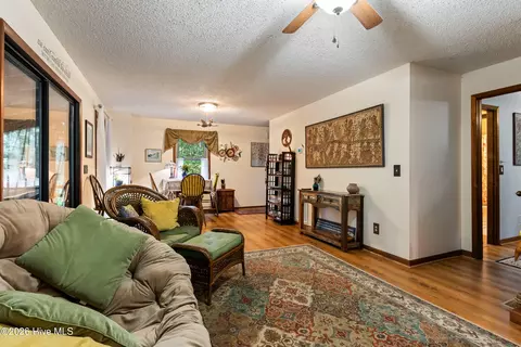Dining - 317 W Hills Dr, Murphy, NC 28906 photo 4 of 4