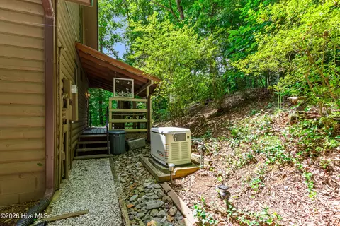Exterior - 317 W Hills Dr, Murphy, NC 28906 photo 16 of 23
