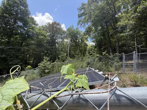 Exterior - 317 W Hills Dr, Murphy, NC 28906 photo 15 of 23