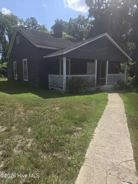 150 Grove St, Lincolnton, GA 30817