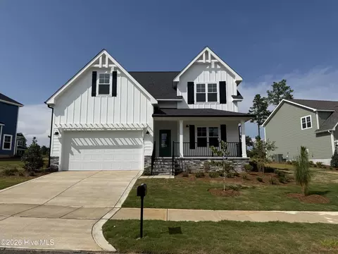 425 Albion Ct, Carthage, NC 28327