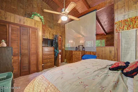 Bedroom - 1410 Village Rd, Murphy, NC 28906 photo 4 of 4