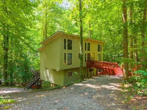 Exterior - 1410 Village Rd, Murphy, NC 28906 photo 3 of 22