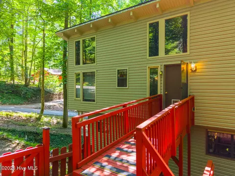 Exterior - 1410 Village Rd, Murphy, NC 28906 photo 5 of 22