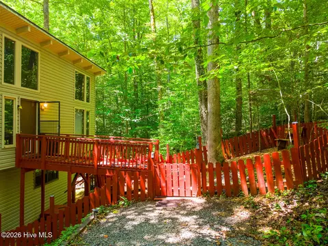 Exterior - 1410 Village Rd, Murphy, NC 28906 photo 10 of 22