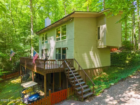 Exterior - 1410 Village Rd, Murphy, NC 28906 photo 8 of 22