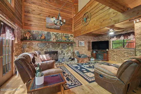 Living - 1410 Village Rd, Murphy, NC 28906 photo 1 of 3