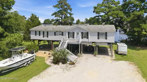 211 D Dr, Chocowinity, NC 27817 photo 2
