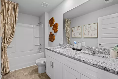 Bath - 605 Hillock Ct, Evans, GA 30809 photo 5 of 6