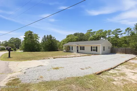 Exterior - 89 Crown Point Rd, Hubert, NC 28539 photo 1 of 5
