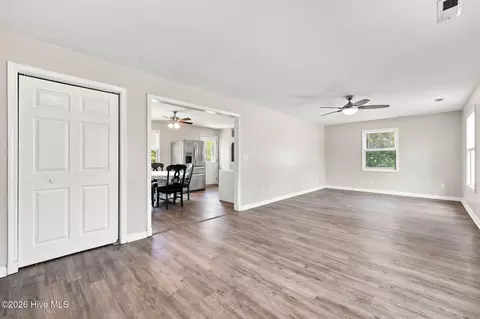 Living - 89 Crown Point Rd, Hubert, NC 28539 photo 1 of 5