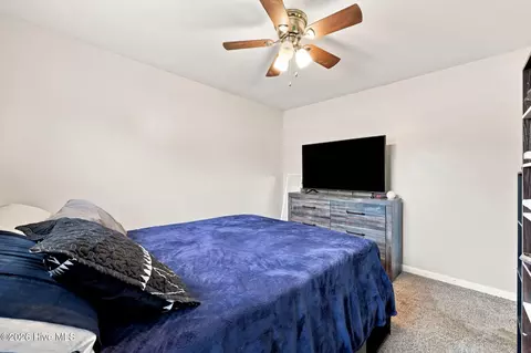 Bedroom - 89 Crown Point Rd, Hubert, NC 28539 photo 6 of 8