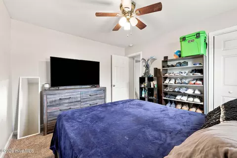 Bedroom - 89 Crown Point Rd, Hubert, NC 28539 photo 7 of 8