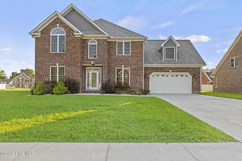 401 King Richard Ct, Jacksonville, NC 28546