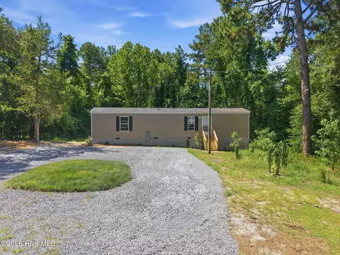 Exterior - 485 Spring Lake Rd, Pinehurst, NC 28374 photo 2 of 7