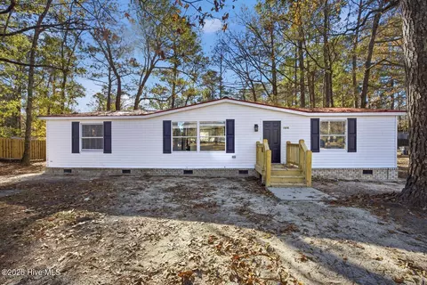 8785 Northridge Dr, Leland, NC 28451
