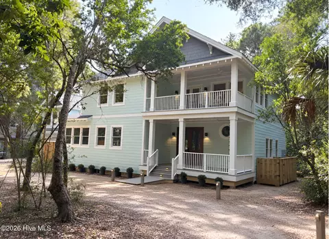 1 Red Bay Ct, Bald Head Island, NC 28461