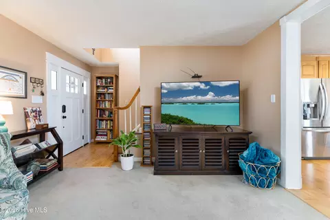 Entry Way - 121 E Pointe Rd, Rocky Point, NC 28457 photo 1 of 1