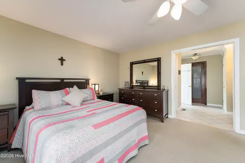 Bedroom - 121 E Pointe Rd, Rocky Point, NC 28457 photo 2 of 5