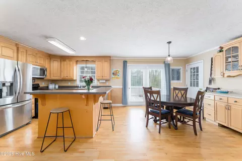 Dining - 121 E Pointe Rd, Rocky Point, NC 28457 photo 1 of 1