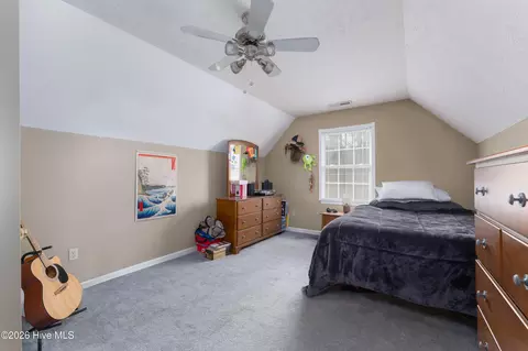 Bedroom - 121 E Pointe Rd, Rocky Point, NC 28457 photo 5 of 5