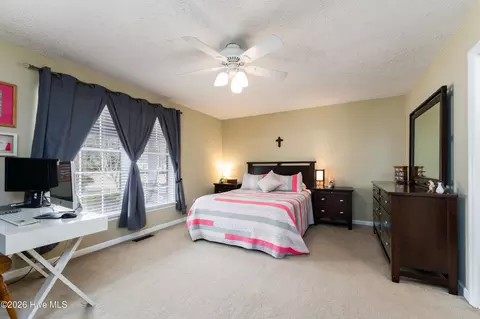 Bedroom - 121 E Pointe Rd, Rocky Point, NC 28457 photo 1 of 5