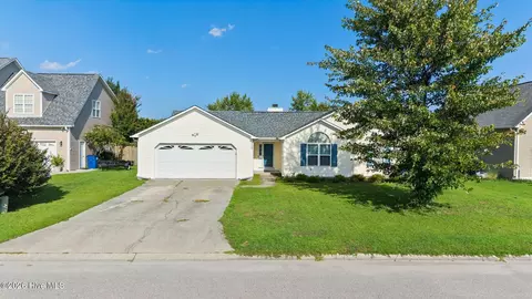 7323 Rabbit Hollow Dr, Wilmington, NC 28411
