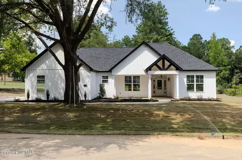 1621 Pine Ridge Dr N, Hephzibah, GA 30815