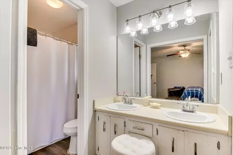 Bath - 4135 Kemper Ct, Evans, GA 30809 photo 1 of 2