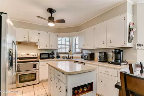 Kitchen - 4135 Kemper Ct, Evans, GA 30809 photo 1 of 4