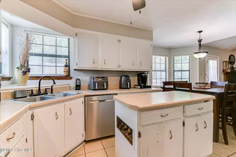 Kitchen - 4135 Kemper Ct, Evans, GA 30809 photo 3 of 4