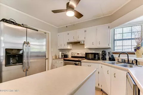 Kitchen - 4135 Kemper Ct, Evans, GA 30809 photo 2 of 4