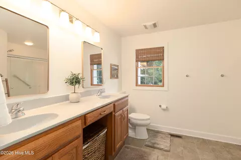 Bath - 159 Hickory Fork Rd, Edenton, NC 27932 photo 2 of 4