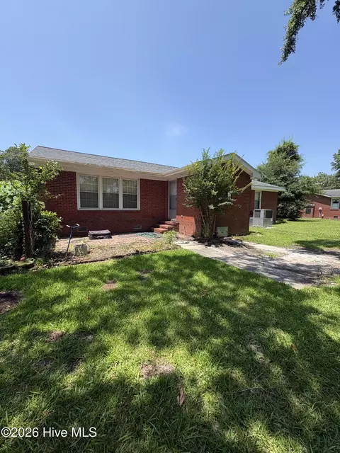 110 Drummer Kellum Rd, Jacksonville, NC 28546