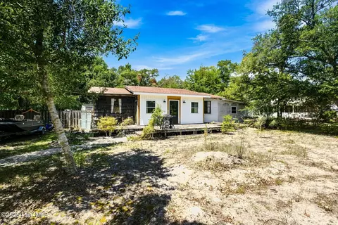 139 NE 17th St, Oak Island, NC 28465