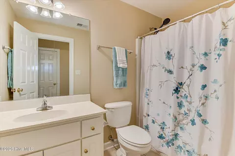 Bath - 335 Barnsley Dr, Evans, GA 30809 photo 6 of 6