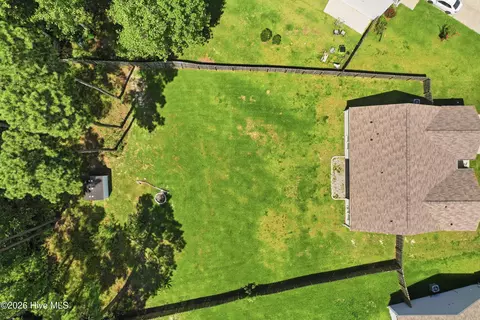 View/Area - 19 Evian Ct, Hampstead, NC 28443 photo 4 of 12
