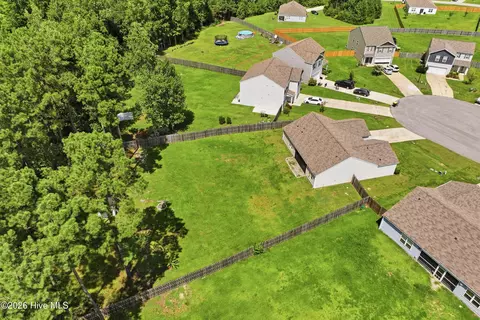View/Area - 19 Evian Ct, Hampstead, NC 28443 photo 5 of 12