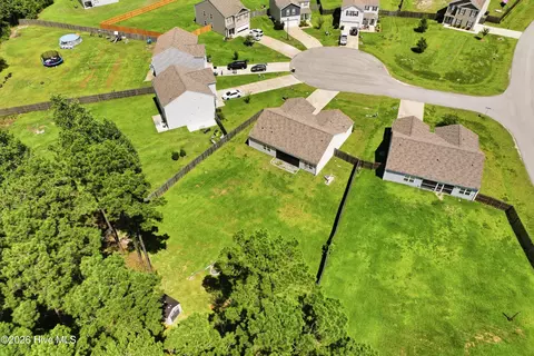 View/Area - 19 Evian Ct, Hampstead, NC 28443 photo 9 of 12