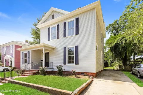 Exterior - 319 E Main St, Washington, NC 27889 photo 1 of 2